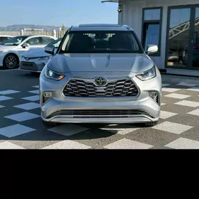 Toyota Highlander 2021