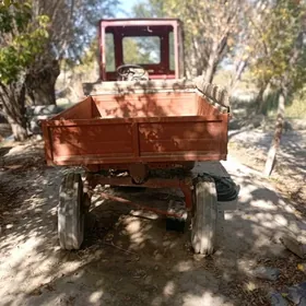 MTZ 82 2000