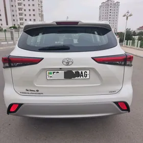Toyota Highlander 2020