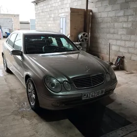 Mercedes-Benz E-Class 2004