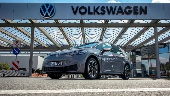 Volkswagen ýewropa bazarynda elektromobil satuwy boýunça Tesla-dan geçdi