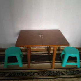 стол для малышей