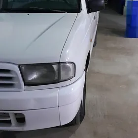 Mazda B2000 2003