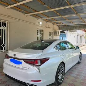 Lexus ES 350 2020