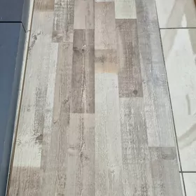 Laminat taze. Ламинат новый