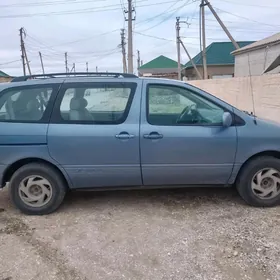 Toyota Sienna 2000