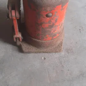 domkirat