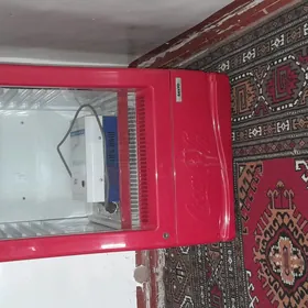 офисный холодильник  маленький