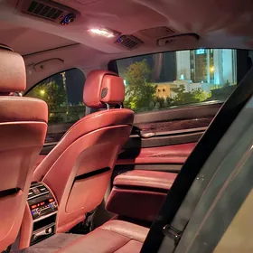 BMW 7 Series 2011