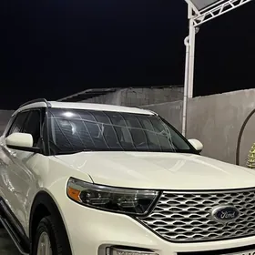Ford Explorer 2021
