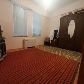 Мир 8 6этаж 4 комнат