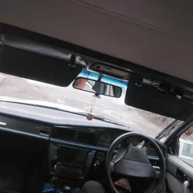 Mercedes-Benz 190E 1989