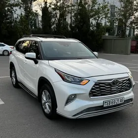Toyota Highlander 2020