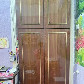шкаф и пенал