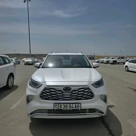 Toyota Highlander 2020