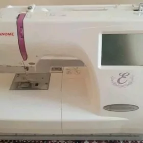 JANOME 350 E ýaka masyn 1 iňňe