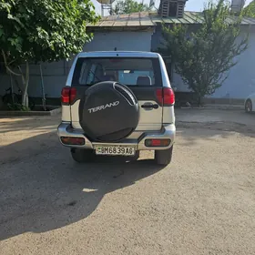 Nissan Terrano 2003