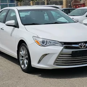 Toyota Camry 2016