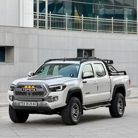 Toyota Tacoma 2017