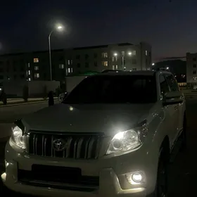 Toyota Land Cruiser Prado 2010