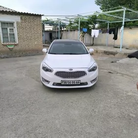 Kia Cadenza 2013