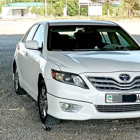 Toyota Camry 2011
