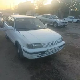 Toyota Tercel 1995