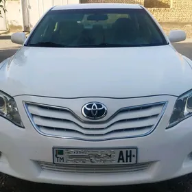 Toyota Camry 2011