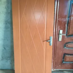 Продаются двери