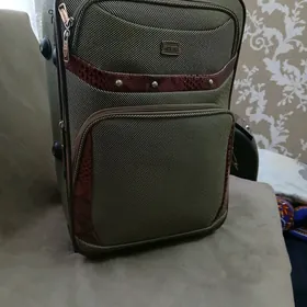 чемодан