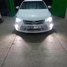 Toyota Camry 2017