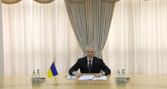 Ukrainanyň ilçisi Türkmenistandaky diplomatik işini tamamlady