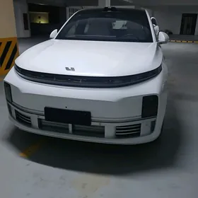 LiXiang L7 2024