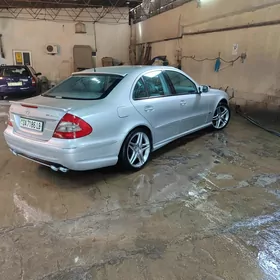 Mercedes-Benz E320 2003