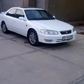 Toyota Camry 1999