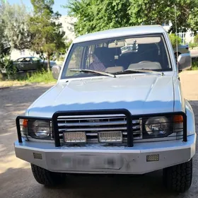 Mitsubishi Pajero 1994