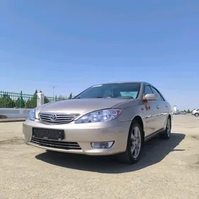Toyota Camry 2004