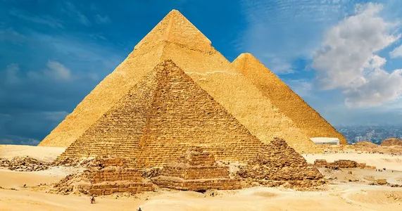 Giza piramidalarynda 51 mln dollara abatlaýyş işleri geçiriler