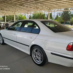 BMW E39 2002