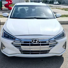 Hyundai Elantra 2020