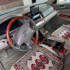 Toyota Camry 2004