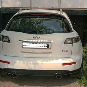 Infiniti FX35 2005