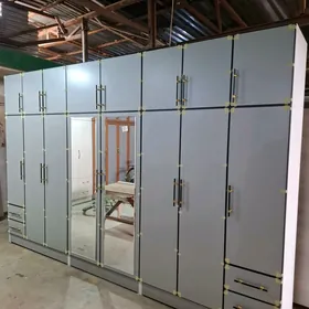 Mebel taze