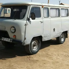 UAZ 2206 2000