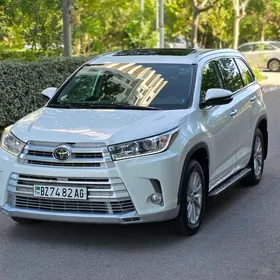 Toyota Highlander 2019