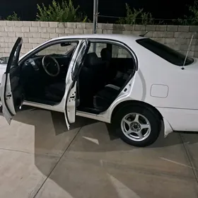 Toyota Corona 1995