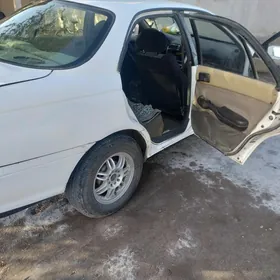 Toyota Carina 1995