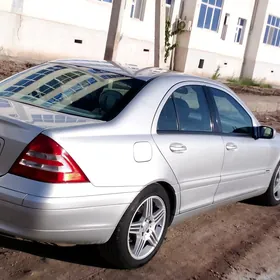 Mercedes-Benz C320 2001