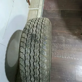 Hilux покрышка Bridgestone
