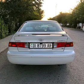 Toyota Camry 2001